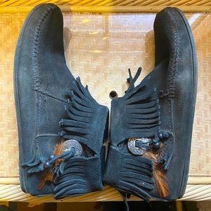 Minnetonka Moccassins